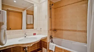 DIT MAJESTIC BEACH RESORT