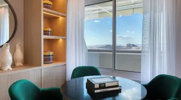 Divani Caravel