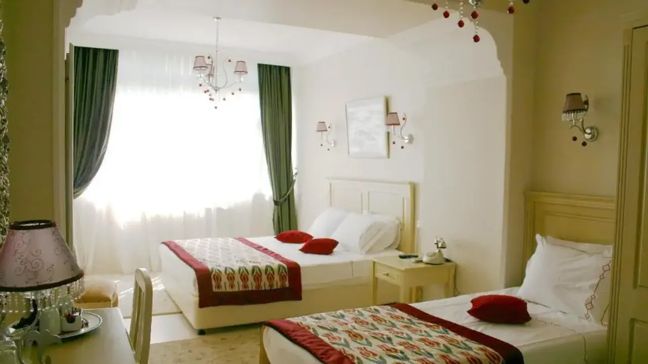DIVAS HOTEL