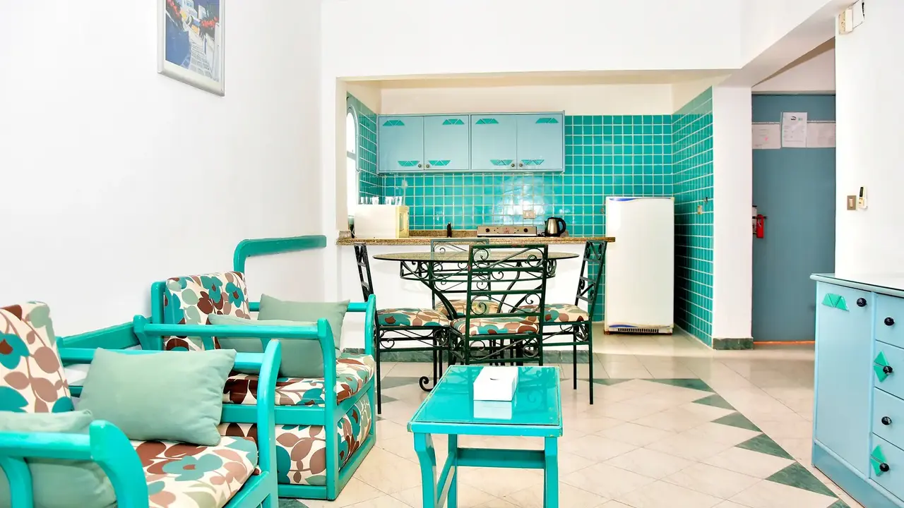 Dive Inn Resort