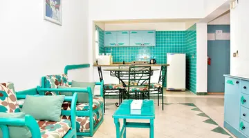Dive Inn Resort