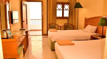 Dive Inn Resort