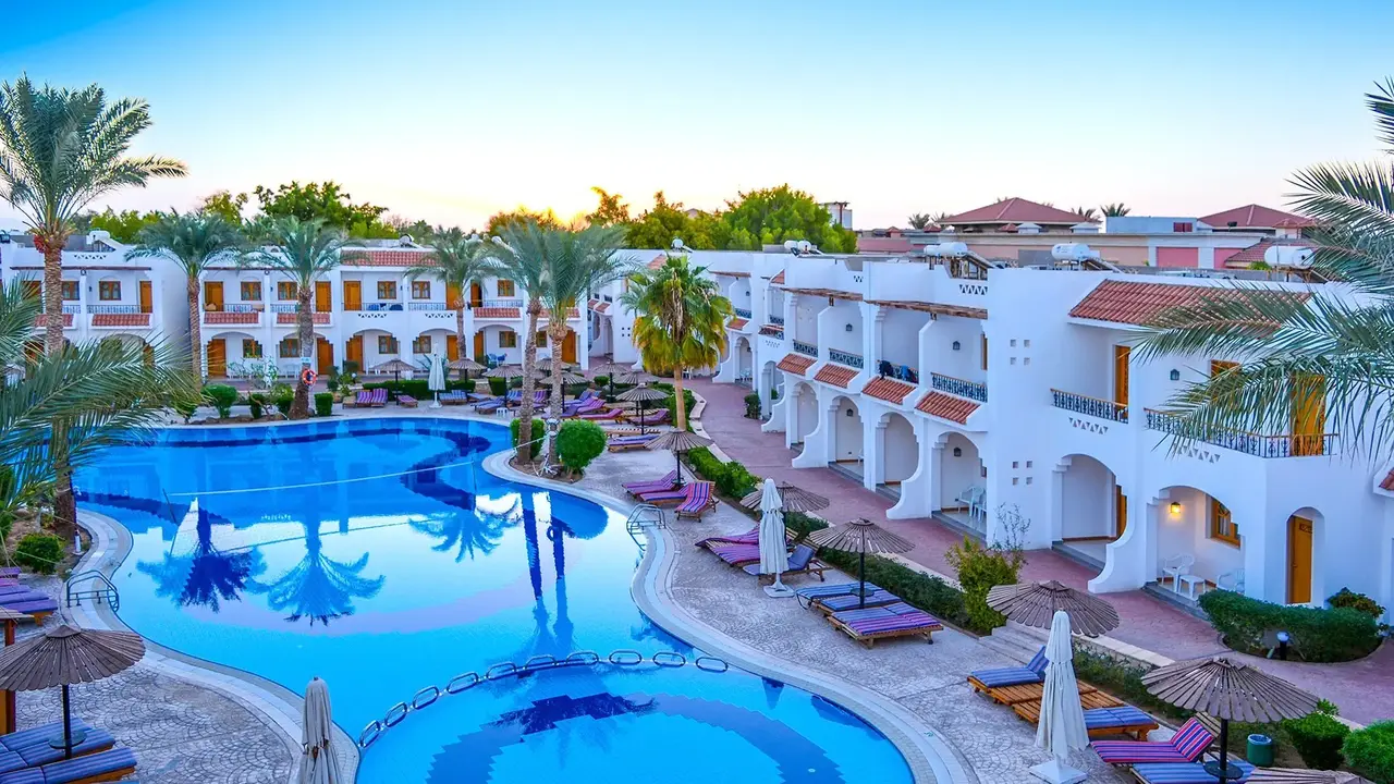 Dive Inn Resort