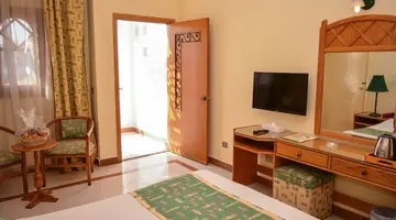 Dive Inn Resort