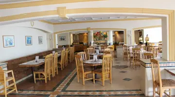 Dive Inn Resort