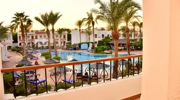 Dive Inn Resort