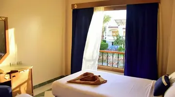 Dive Inn Resort