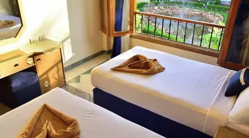 Dive Inn Resort
