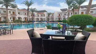 Dive Inn Resort