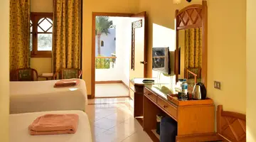 Dive Inn Resort