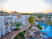 Dive Inn Resort