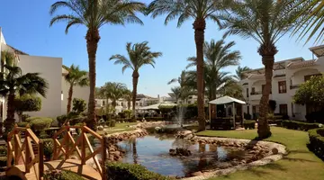 Dive Inn Resort