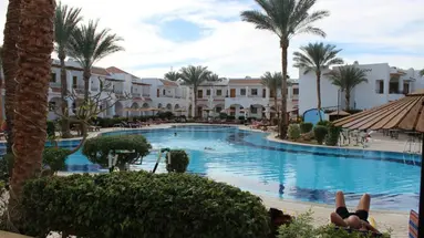 Dive Inn Resort