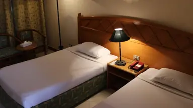 Dive Inn Resort