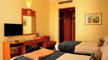 Dive Inn Resort