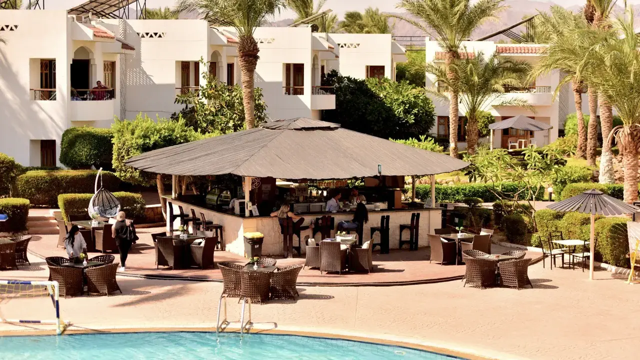 Dive Inn Resort