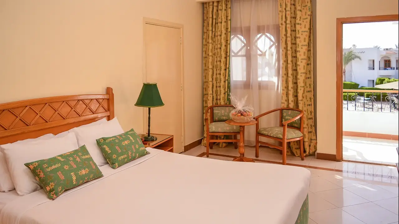 Dive Inn Resort
