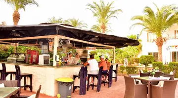 Dive Inn Resort