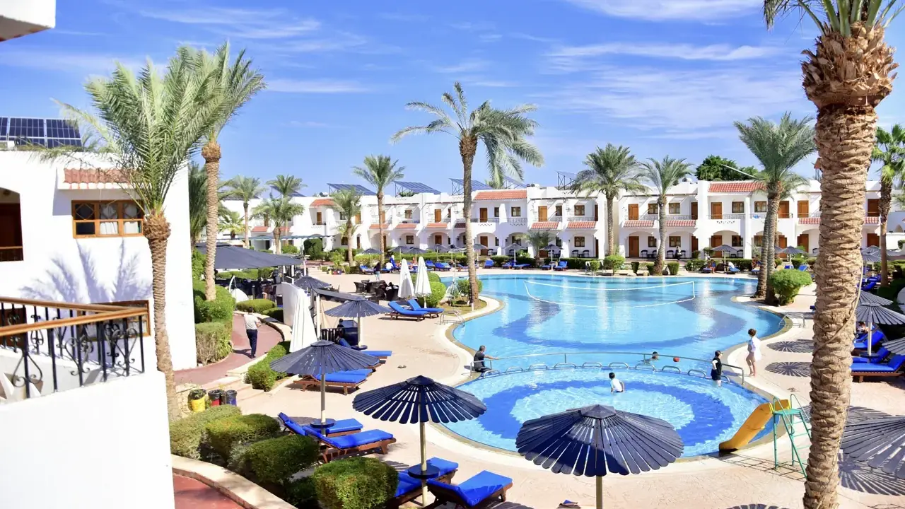 Dive Inn Resort