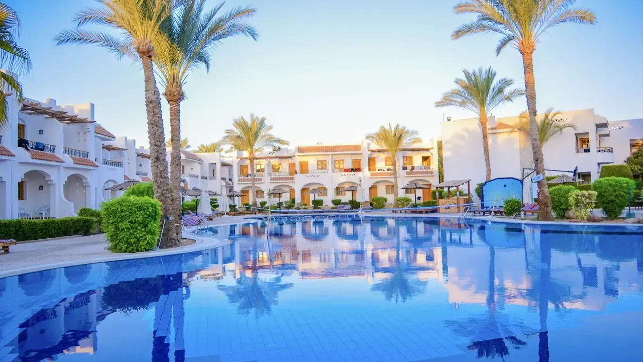 Dive Inn Resort