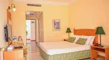Dive Inn Resort