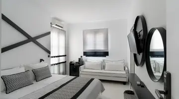 DIVELIA HOTEL