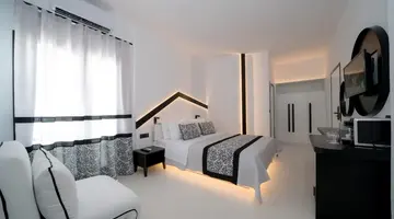 DIVELIA HOTEL