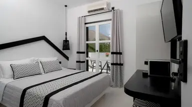 DIVELIA HOTEL