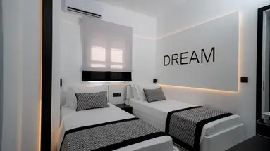 Divelia Hotel