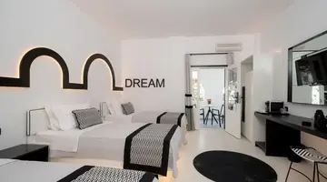 Divelia Hotel