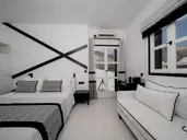 Divelia Hotel