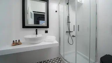 Divelia Hotel