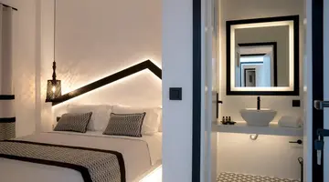 Divelia Hotel