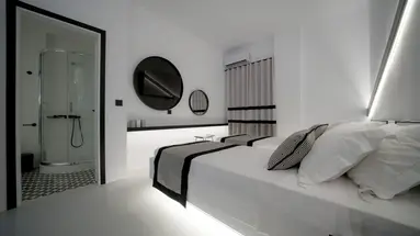 Divelia Hotel
