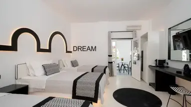 Divelia Hotel