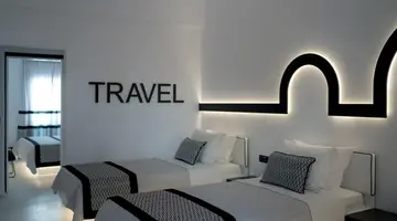 Divelia Hotel