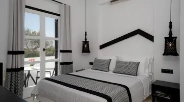 DIVELIA HOTEL