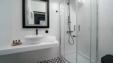 Divelia Hotel