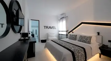 Divelia Hotel