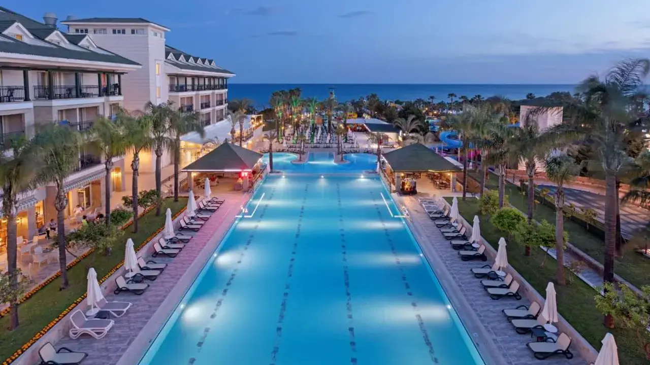 DOBEDAN BEACH RESORT COMFORT