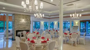 Dobedan World Palace (ex. Alva Donna World Palace)