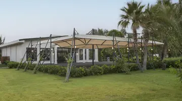 DOBEDAN WORLD PALACE