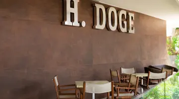 DOGE HOTEL