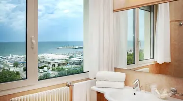 DOGE HOTEL