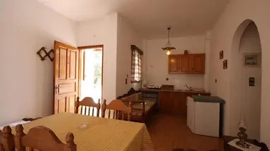 DOLPHINS APARTMENTS