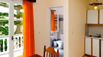 Dolphins Apartments