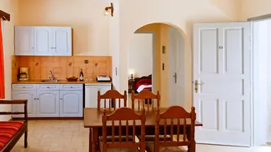 DOLPHINS APARTMENTS