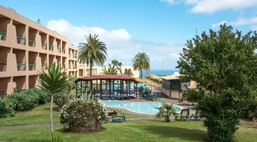 Dom Pedro Garajau Apartment Hotel & Nature