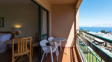 Dom Pedro Garajau Madeira