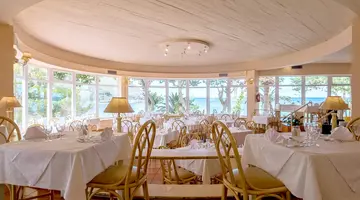 Dom Pedro Madeira Ocean Beach